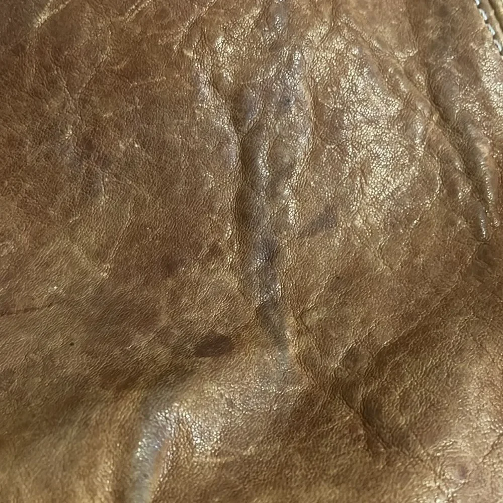 Destressed Leather Innue Bag